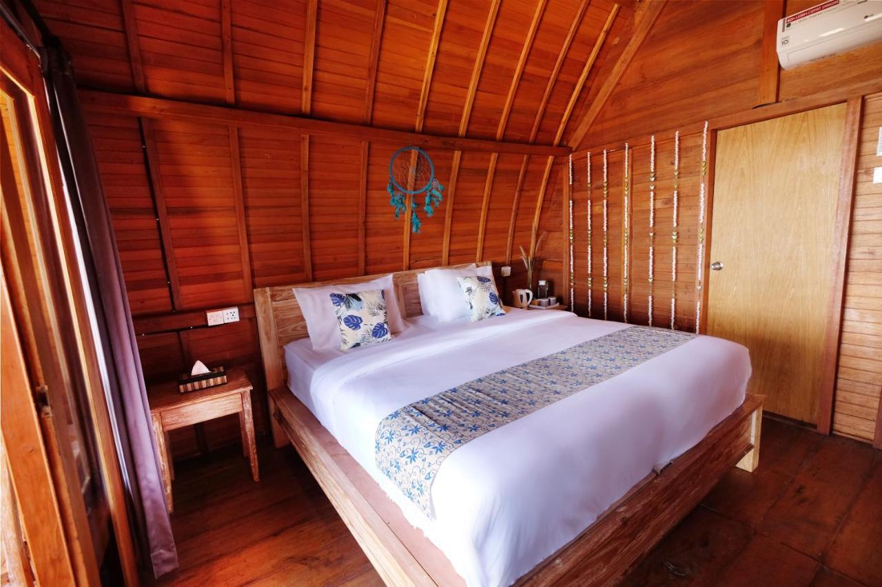 Adara Beach Huts Batununggul エクステリア 写真