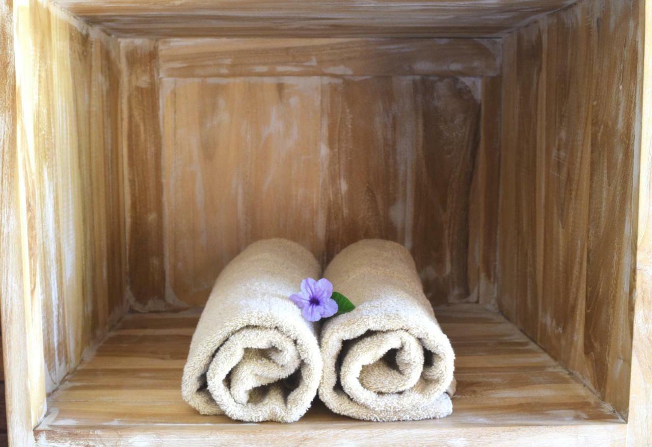 Adara Beach Huts Batununggul エクステリア 写真
